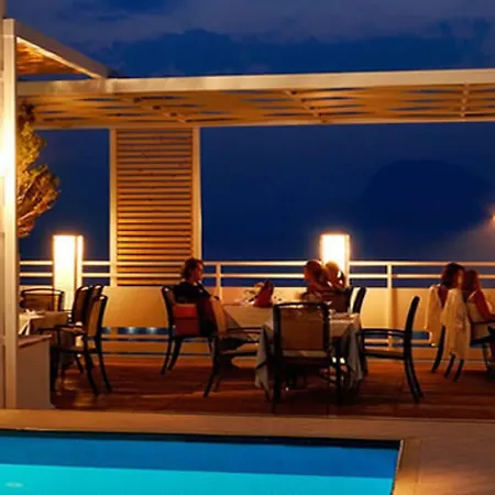 Hotel Astir
