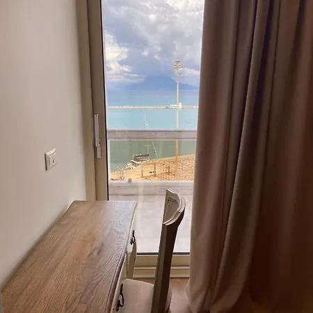 فندق أستير 4*