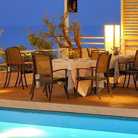 Hotel Astir
