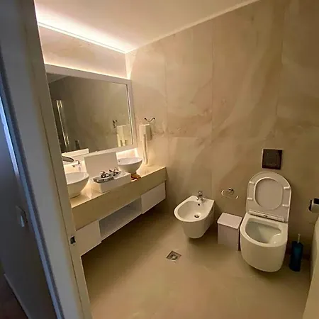 Hotel Astir
